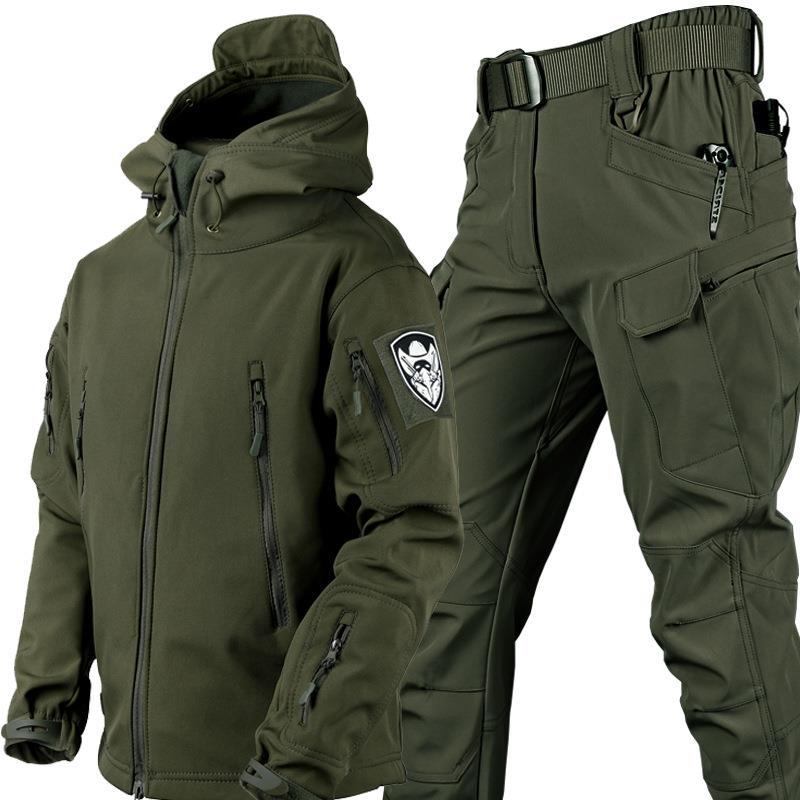 Tactical Shark Skin Cold-Weather Camouflage Suit with Fleece Lining for Autumn and Winter